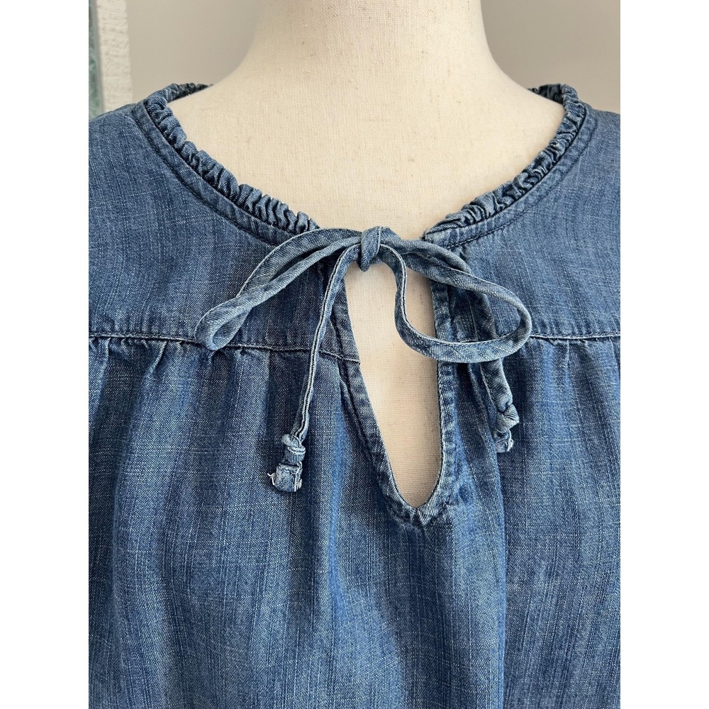 LC Lauren Conrad Top Womens Large Blue Chambray Flutter Sleeve Ruffle Boho - Picture 5 of 8